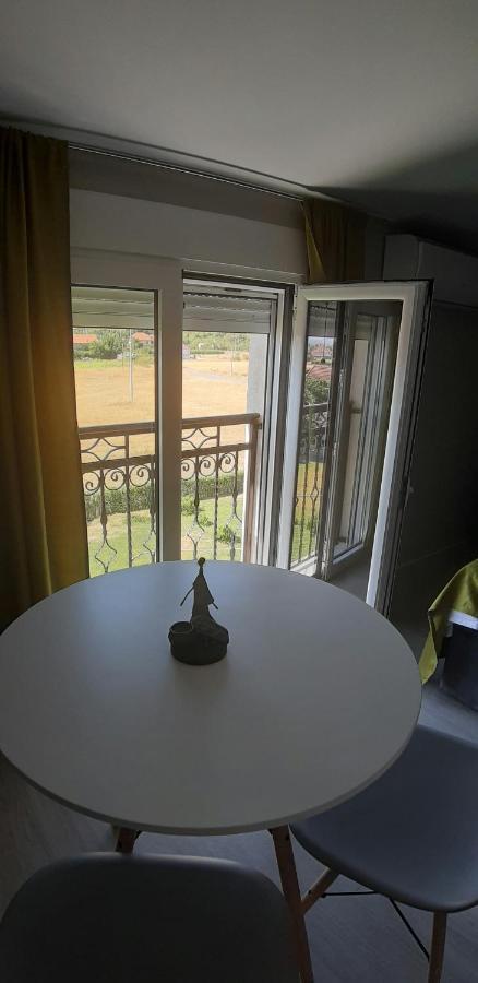 Studio Apartments Bulevar Podgorica Kültér fotó